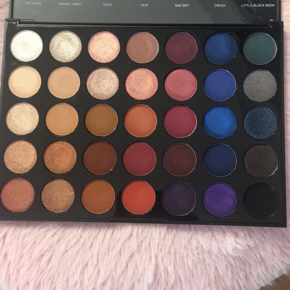 Morphe 35V Artistry Stunning Vibes palette